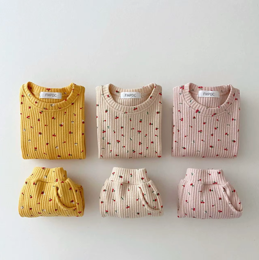 Twinning Outfit™ — Turn Heads and Own Every Family Moment with Unmatched Comfort
