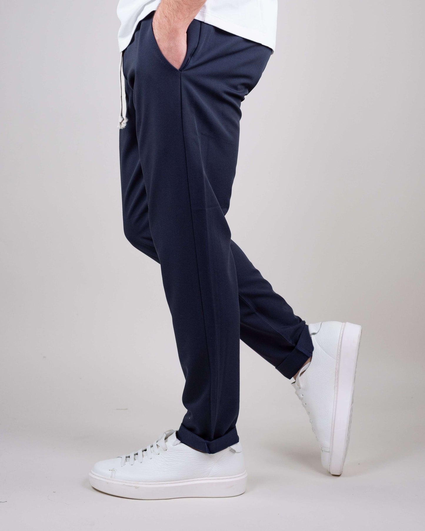Norla — Breathable Viscose Pants with Tailored Fit for All-Day Comfort