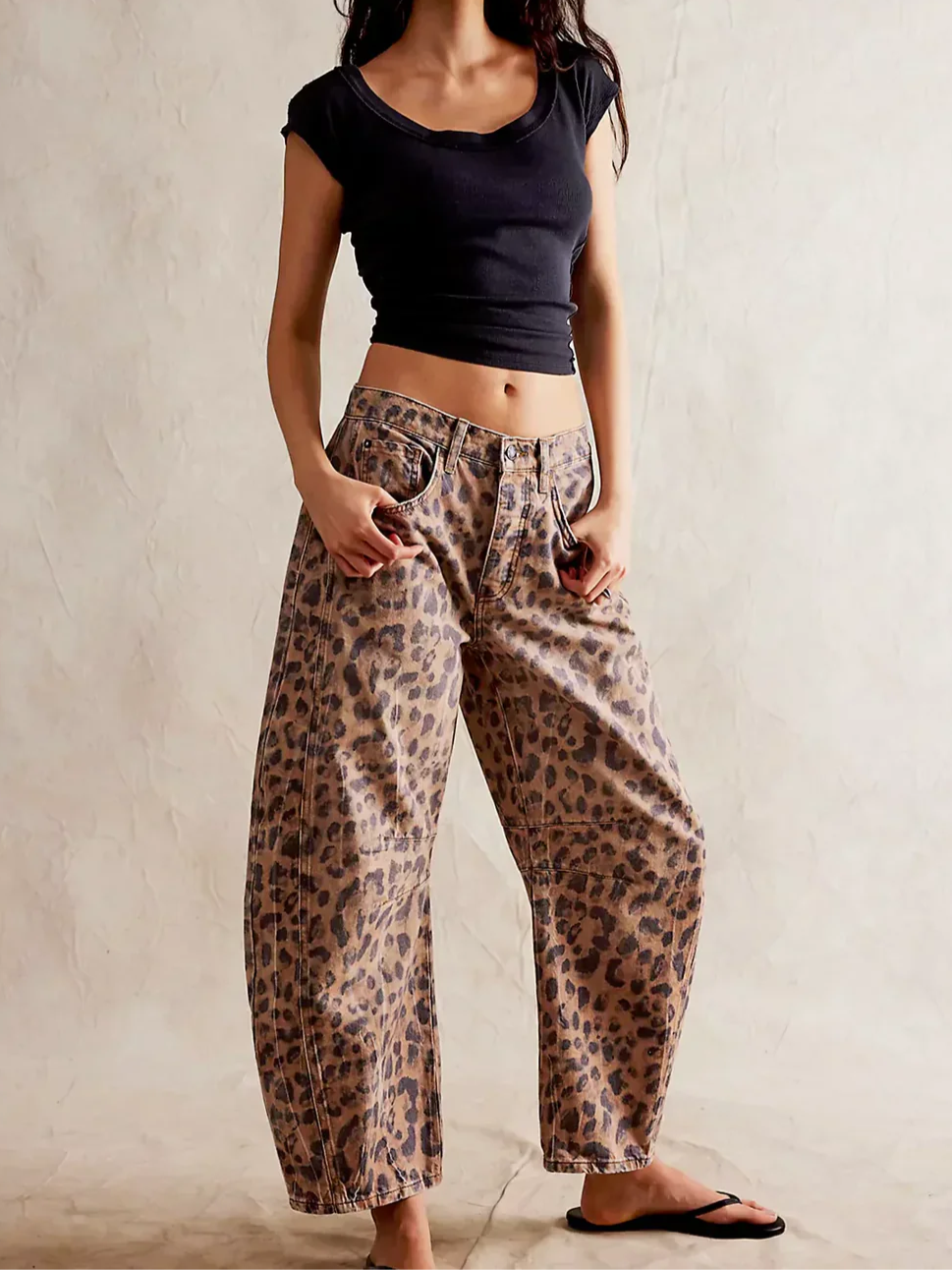 Larenis Wide Leg Jeans — Comfortable Stretch Denim with Retro Fit