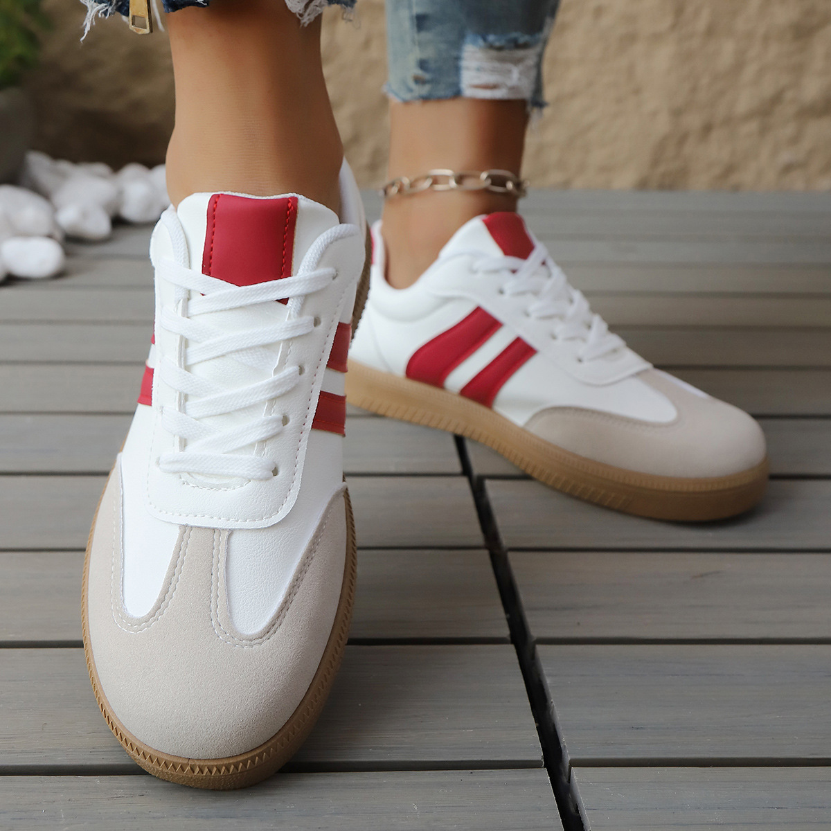 Kaelen — Retro Leather Sneakers with Cushioned Comfort