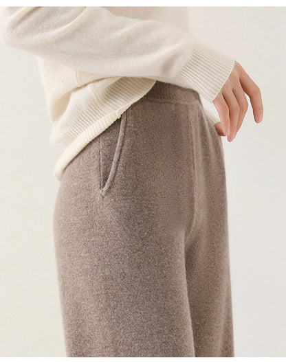 Liora — Merino Wool Wide-Leg Pants with High Waist and Pockets