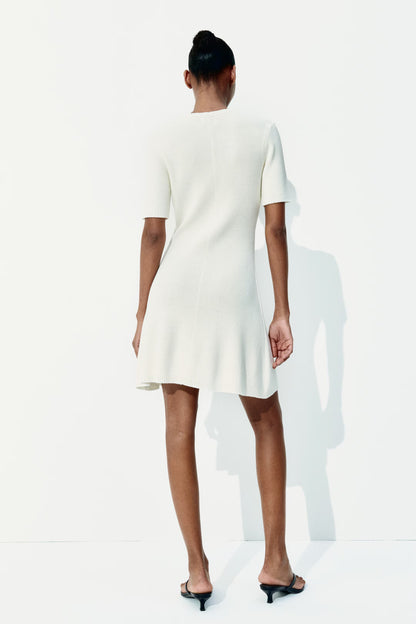 HeadTurnerDress™ — Command Every Eye with Irresistible Confidence