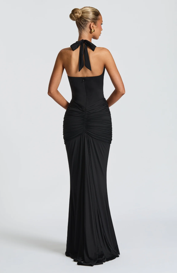 Luredda™ Maxi Dress — Command Every Room with Unstoppable Confidence and Glamour