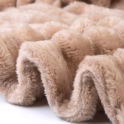 Calora — Lightweight Soft Microfiber Fleece Blanket for Everyday Comfort