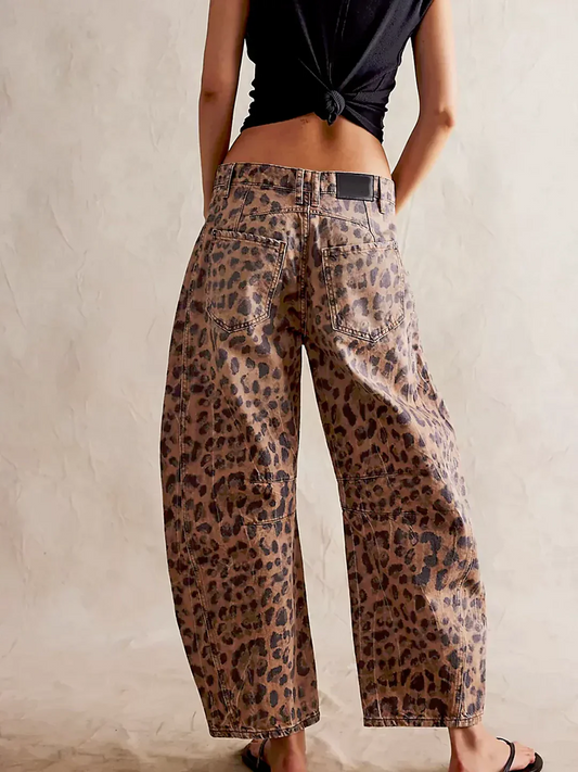 Larenis Wide Leg Jeans — Comfortable Stretch Denim with Retro Fit