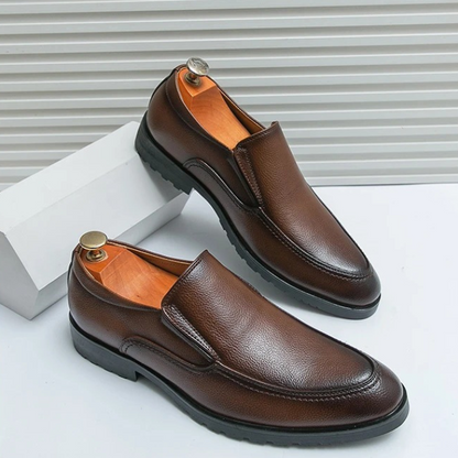 The Astor Slip-On™ — Crush Fatigue and Own Every Moment in Unmatched Comfort and Style