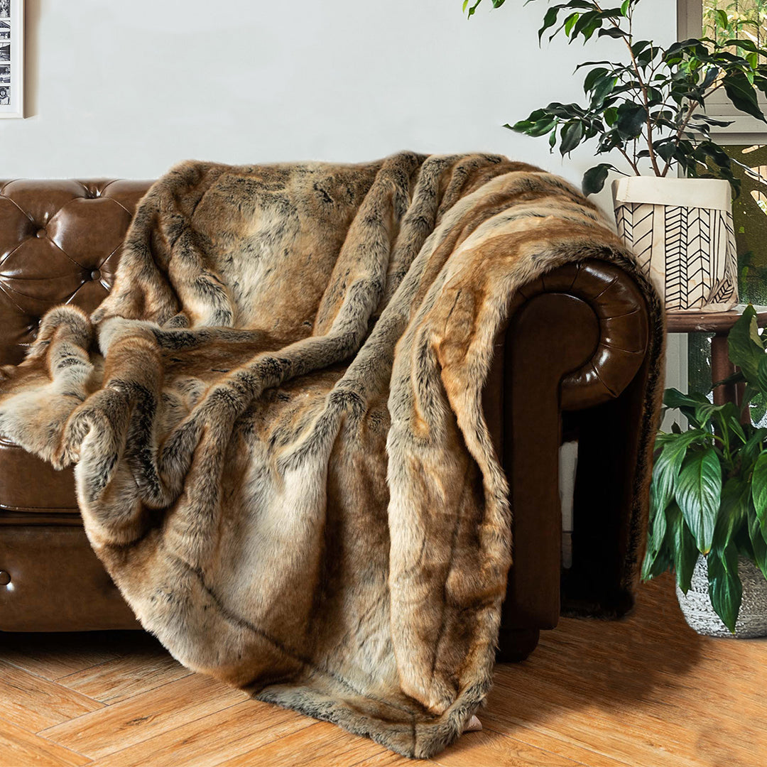 Elowen Luxe — Ombre Faux Fur Blanket with Ultra Soft Cozy Warmth
