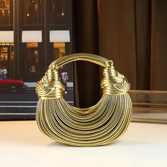 Magnetique Handbag™ — Command Every Room with Effortless Glamour and Fierce Confidence