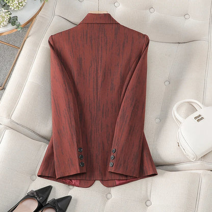 Norla — Tailored Vertical Grain Blazer with Structured Fit