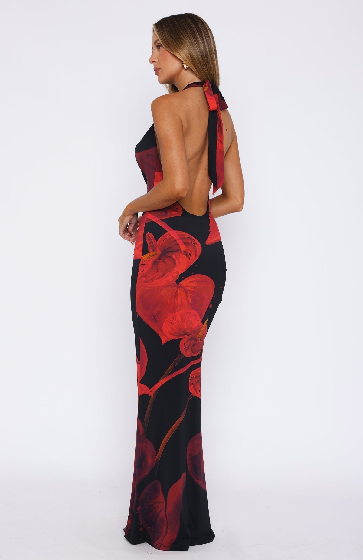 VelouraLuxe™ — Command Every Room with Irresistible Confidence and Curve-Hugging Glamour