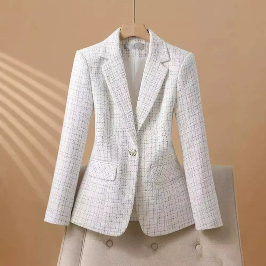 VieraLux™ Blazer — Command Every Room with Effortless, Unshakable Power
