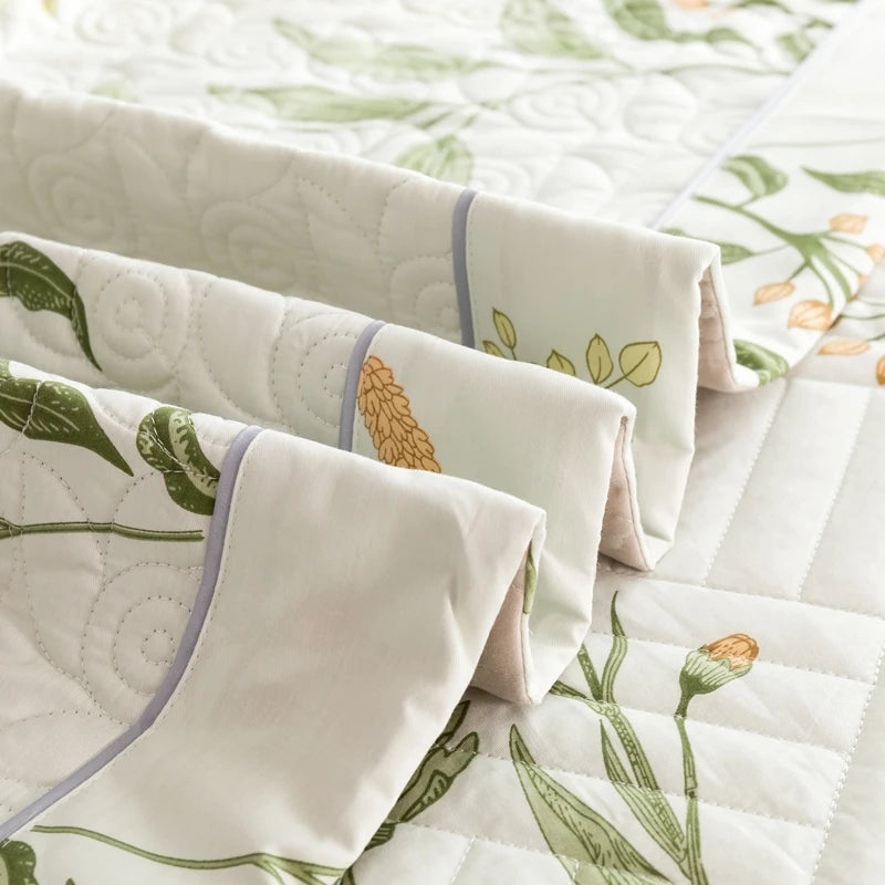Lucera Botanical Quilt™ — Drift Into Cool, Calm Nights Without a Sweat
