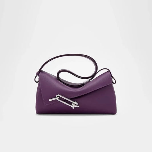 VintageClasp™ — Own Every Moment With Unshakable Style and Security