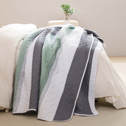 NoirZen™ Quilt Set — Wrap Yourself in Bold Style and All-Season Cloudlike Comfort