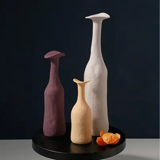 Elara — Handcrafted Nordic Ceramic Vase with Morandi Colors