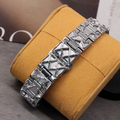 Renvar — Liquid Metal Frame Watch with Chrome Bracelet and Date Display