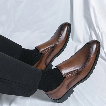The Astor Slip-On™ — Crush Fatigue and Own Every Moment in Unmatched Comfort and Style