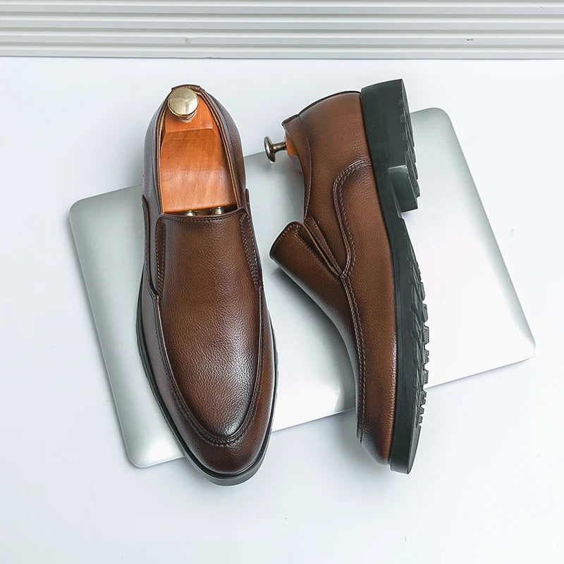 The Astor Slip-On™ — Crush Fatigue and Own Every Moment in Unmatched Comfort and Style