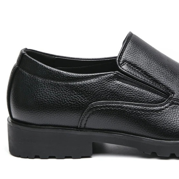 The Astor Slip-On™ — Crush Fatigue and Own Every Moment in Unmatched Comfort and Style