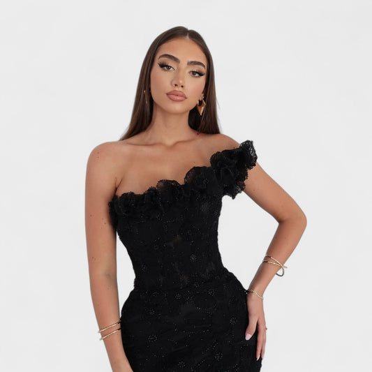 Elara — Black One-Shoulder Evening Gown with Embossed Floral Lace