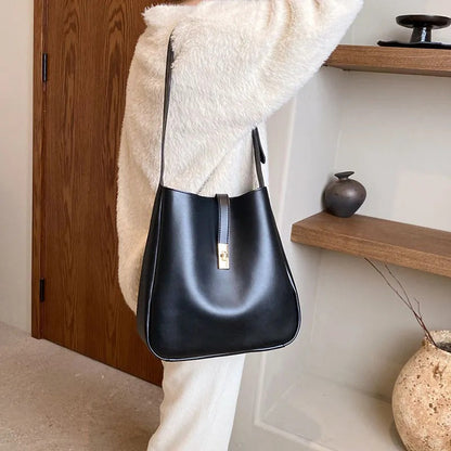 VantaLuxe™ Shoulder Bag — Own Every Room with Effortless Power and Timeless Sophistication