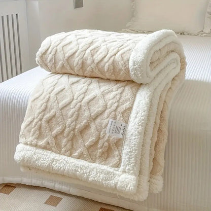 LuxeCloud™ Blanket — Your Ultimate Year-Round Hug of Heavenly Softness and Calm