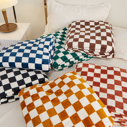 Lioren — Classic Checkerboard Sofa Throw Blanket with Plush Warmth