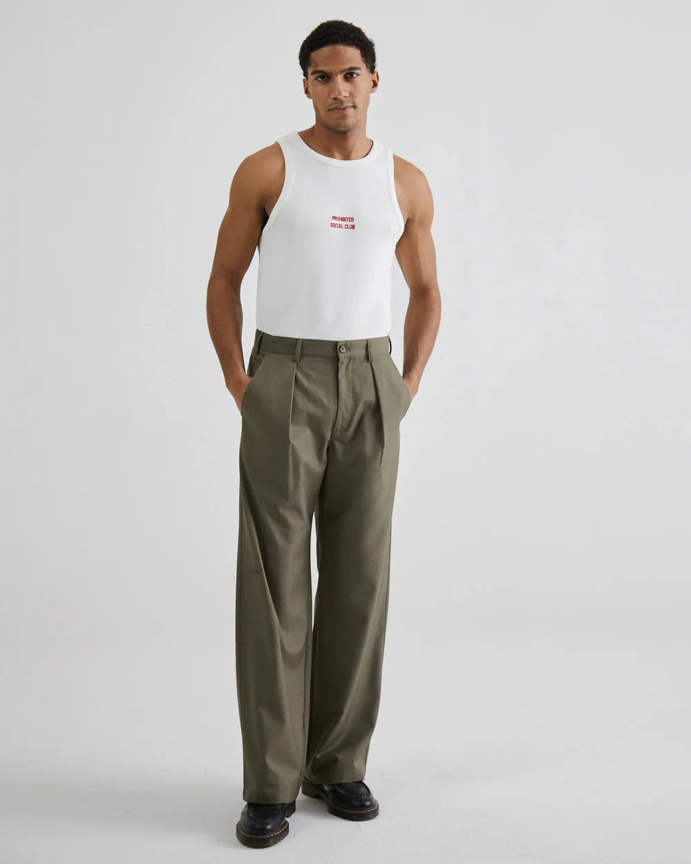 SoHo Pleated Pants™ — Stay Cool, Confident, and Sharp From Dawn to Dusk