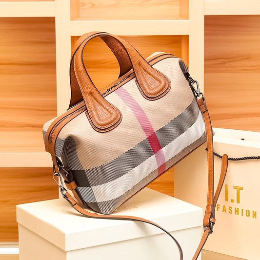 Bloomsbury Bag™ — Own Every Room with Rugged Luxury and Effortless Style