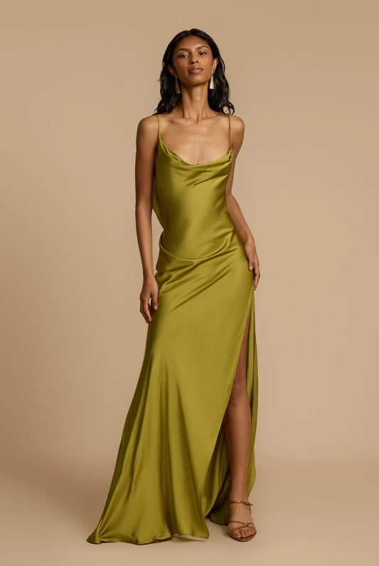 Odessa Dress™ — Turn Heads Instantly with Silky Confidence and Unstoppable Allure