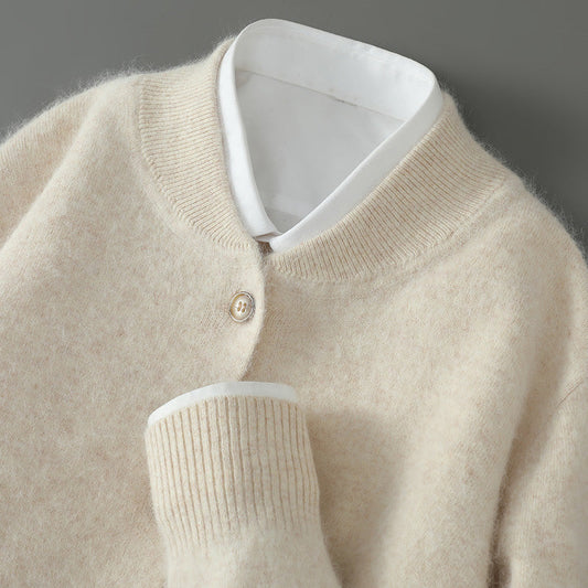EliteCashmere™ — Wrap Yourself in Unmatched Softness and Effortless Confidence