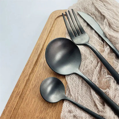 Aviaro Matte Black Cutlery Set — Durable Stainless Steel with Fingerprint-Resistant Finish