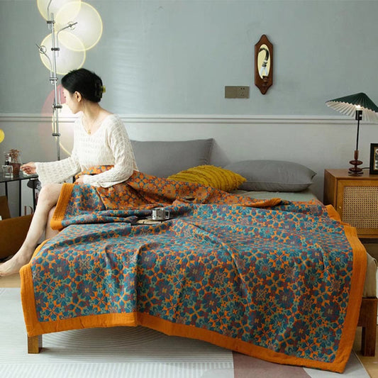 Liora — Reversible Six-Layer Organic Cotton Quilt with Patterned Design
