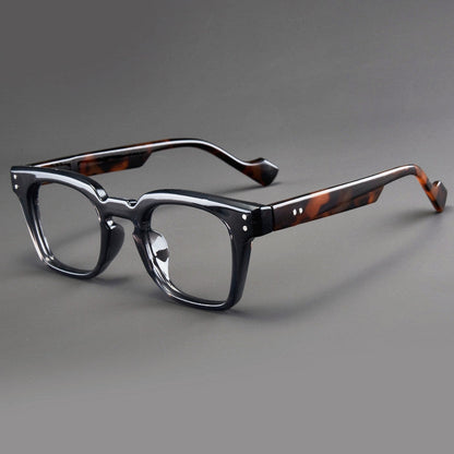 Lioren — Durable Reading Glasses with Scratch-Resistant Lenses and Tortoise Temples