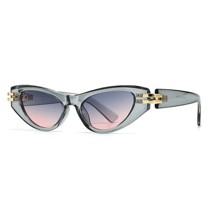 Vessara — Retro Cat-Eye Sunglasses with Gradient UV Protection