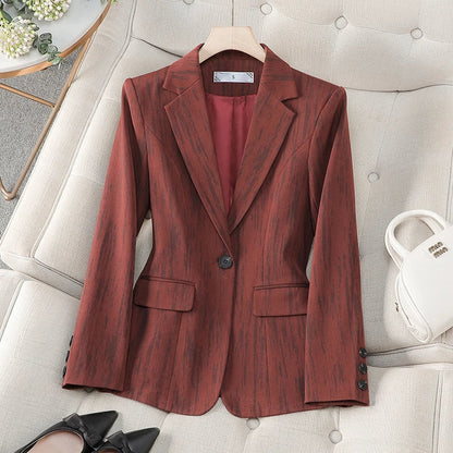 Norla — Tailored Vertical Grain Blazer with Structured Fit