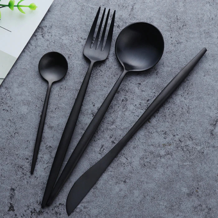 Aviaro Matte Black Cutlery Set — Durable Stainless Steel with Fingerprint-Resistant Finish