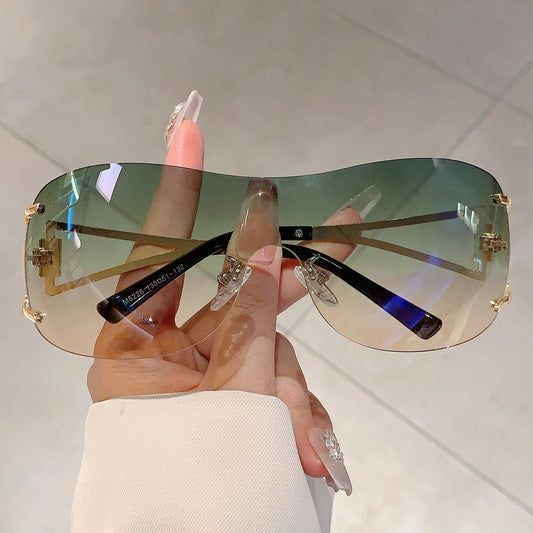 Lioren Shield — Oversized Wraparound Sunglasses with UV400 Protection