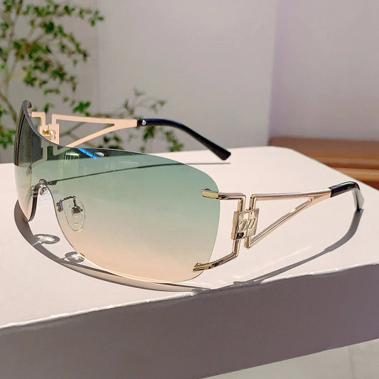 Lioren Shield — Oversized Wraparound Sunglasses with UV400 Protection