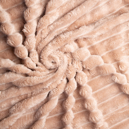 Calora — Lightweight Soft Microfiber Fleece Blanket for Everyday Comfort