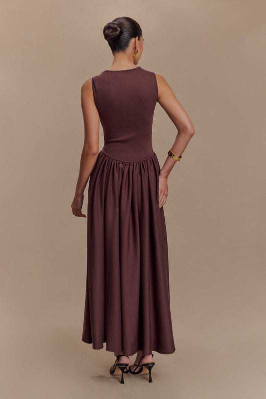 Alvani — Flattering Midi Dress with Structured Fit and Full Skirt