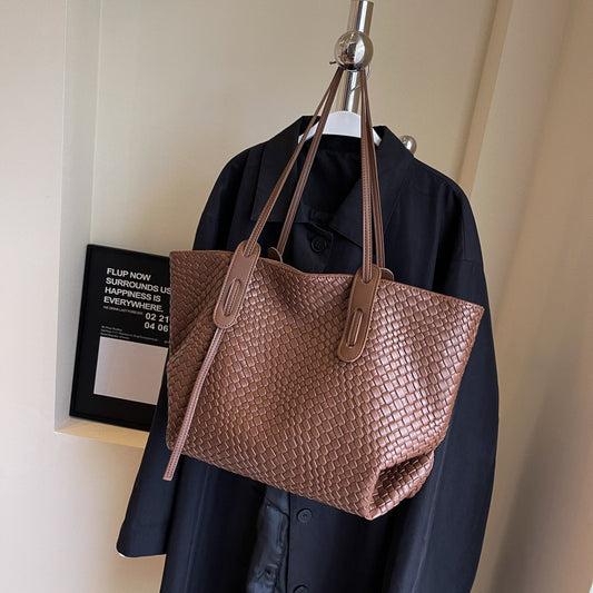 Arlenna — Woven Tote Bag with Spacious Lightweight Design