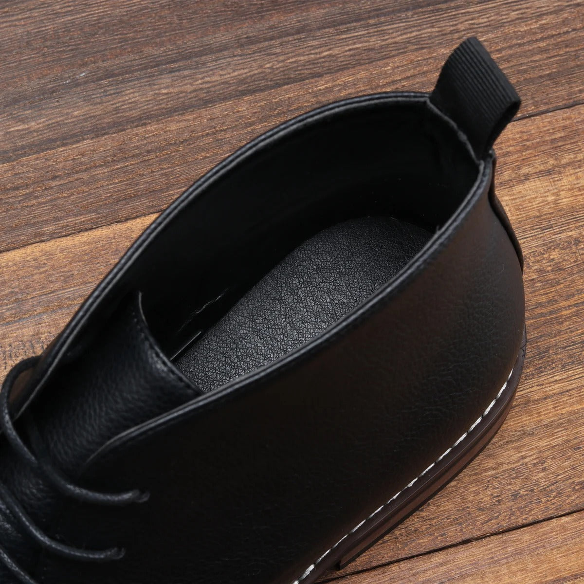 Norla Baxter — Men's Modern Chukka Boots with Cushioned Comfort