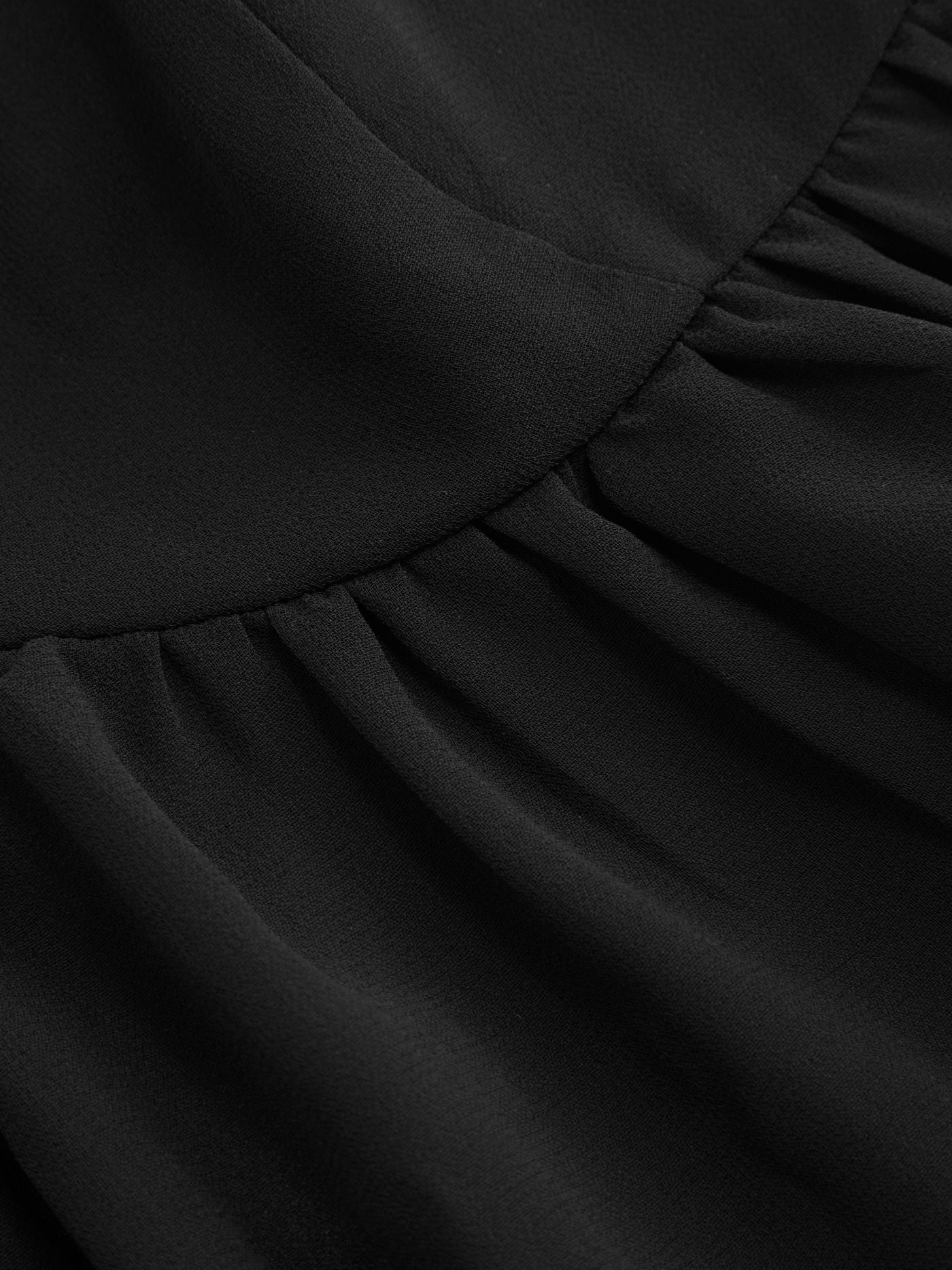 VelairaMist™ — Command Your Nights with Irresistible Confidence and Featherlight Luxury