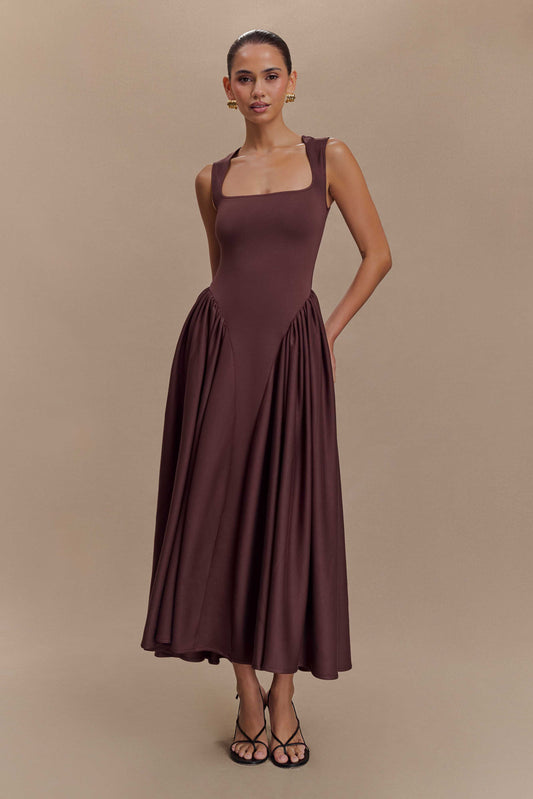 Alvani — Flattering Midi Dress with Structured Fit and Full Skirt