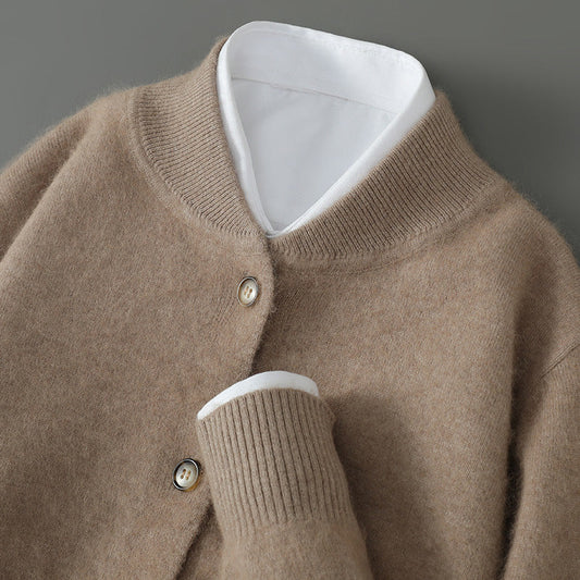 EliteCashmere™ — Wrap Yourself in Unmatched Softness and Effortless Confidence