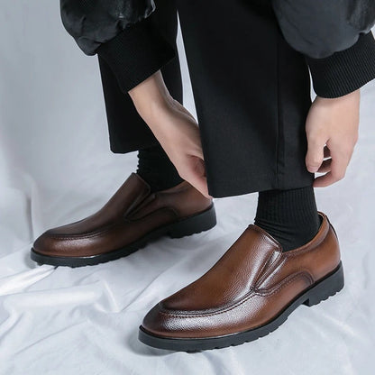 The Astor Slip-On™ — Crush Fatigue and Own Every Moment in Unmatched Comfort and Style