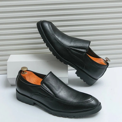 The Astor Slip-On™ — Crush Fatigue and Own Every Moment in Unmatched Comfort and Style