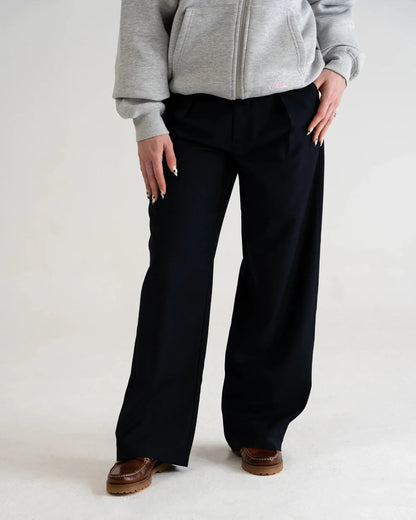 SoHo Pleated Pants™ — Stay Cool, Confident, and Sharp From Dawn to Dusk