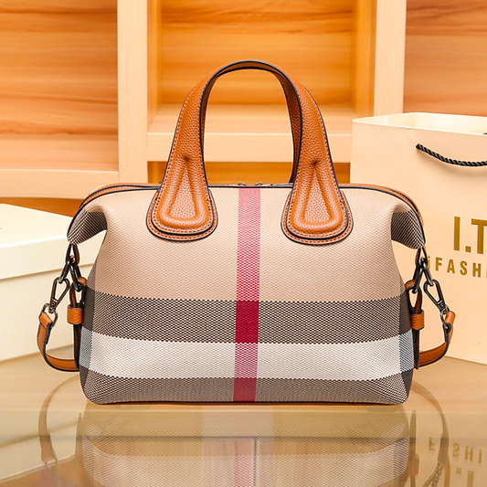 Bloomsbury Bag™ — Own Every Room with Rugged Luxury and Effortless Style